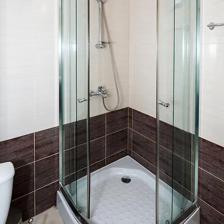 Charming 1 Bedroom For 2 People Apartment Slantschew brjag