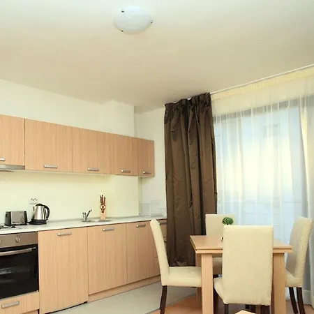 Charming 1 Bedroom For 2 People Apartment Slantschew brjag