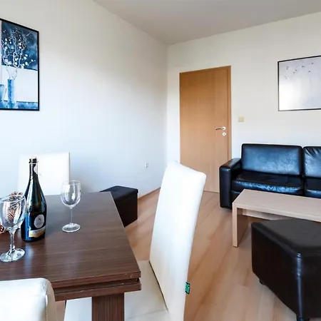 Charming 1 Bedroom For 2 People Apartment
