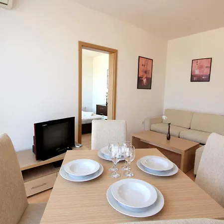 Charming 1 Bedroom For 2 People *